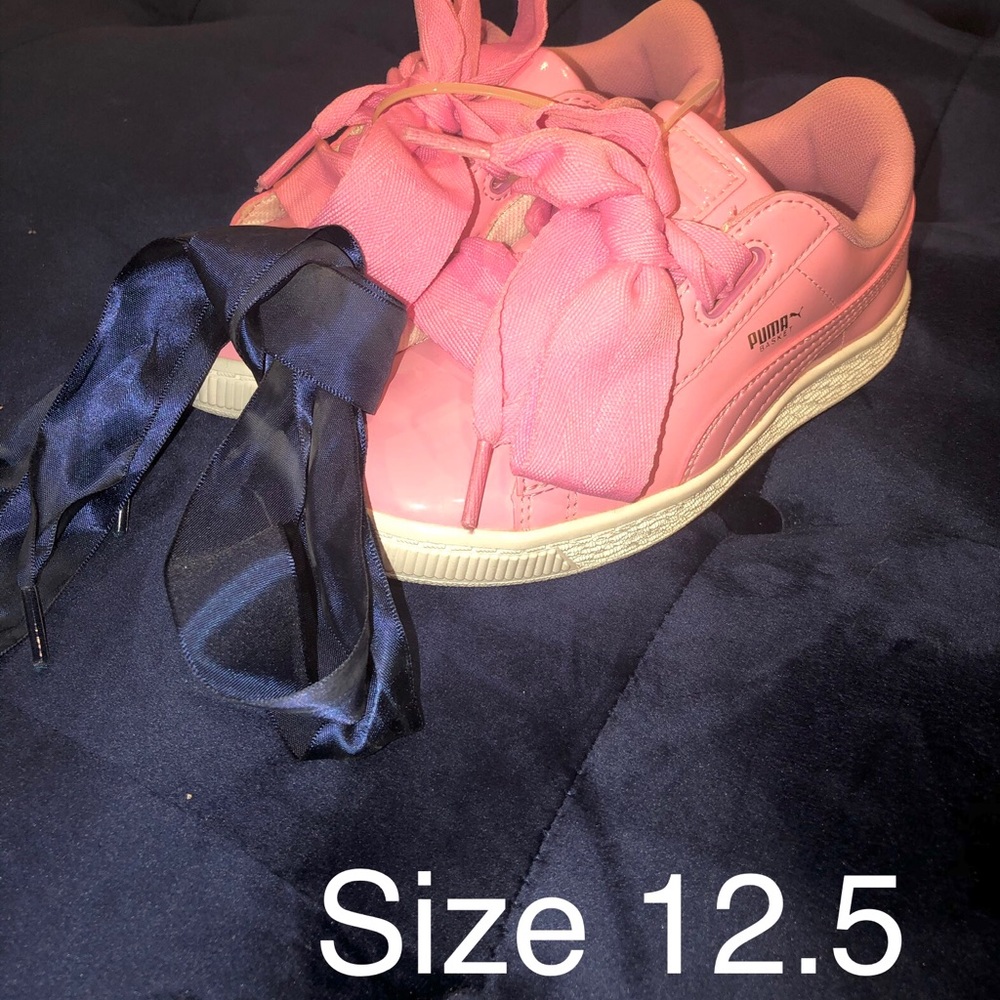BMWT Girls PUMA sneakers  size 12.5